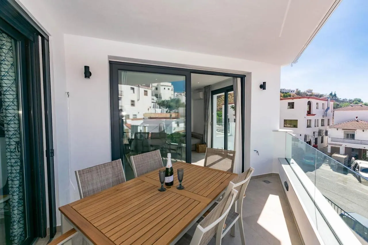 Spacious Apartment In Competa
