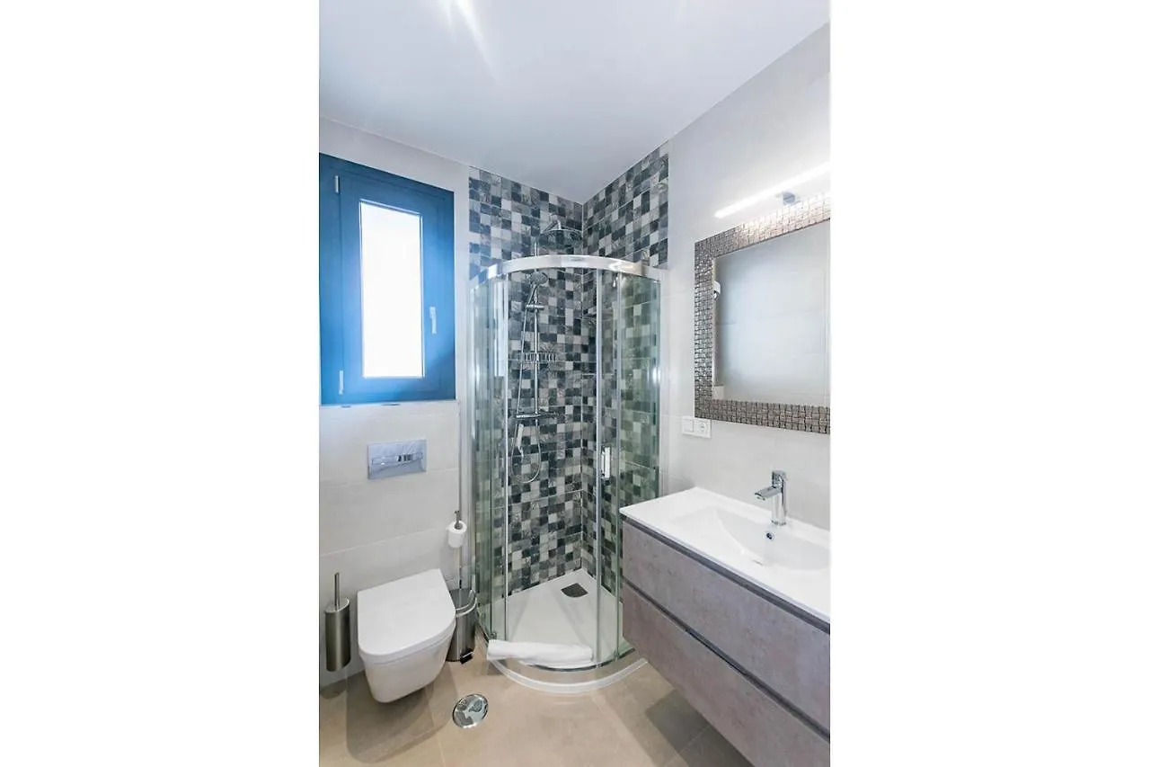 Spacious Apartment In Competa